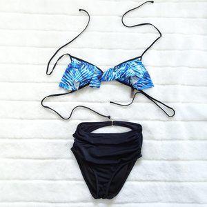 🌵 Victoria's Secret/Pink Bikini Large Halter Top only